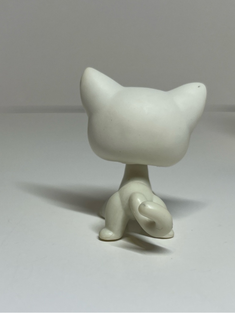 Authentic #64 White Shorthair Cat Littlest Pet Shop LPS Vtg On the Go Carrier - Picture 8 of 12